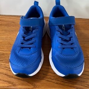 Never worn brand new Nike Downshifter little boy sneaker